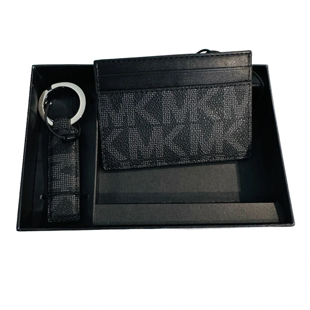NWT Michael Kors Card Holder with Matching Keychain Black & Gray in box‎